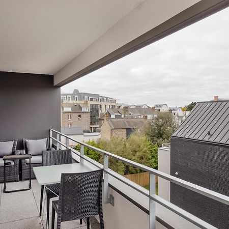 Le Rochenoire - Appt Proche Plage Dinard Bagian luar foto